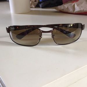 Ray-Ban men's sunglasses with case